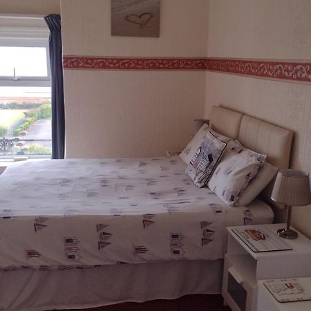 Ferienwohnung The Kathrene Second Floor Sea View Fleetwood Exterior foto